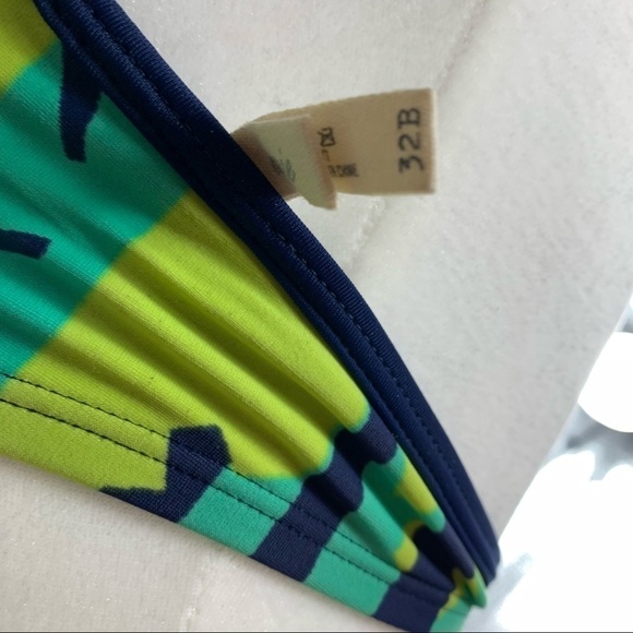 AEIRE UnderWire Push Up Halter Top Swim Top - Picture 4 of 4